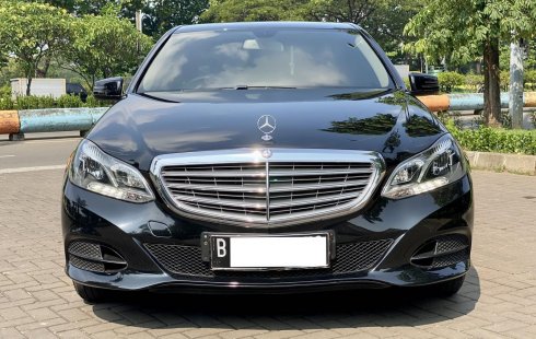 Mercedes-Benz E-Class E 200 2016 Hitam