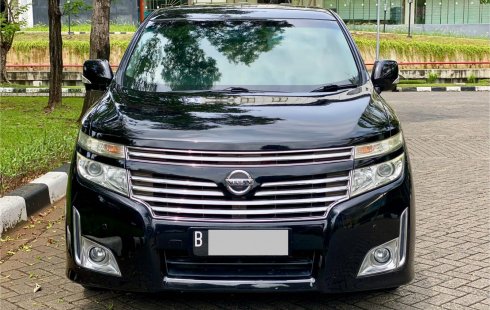 Nissan Elgrand Highway Star 2011 Hitam