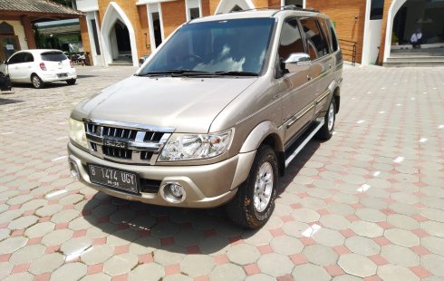 Isuzu Panther GRAND TOURING 2011 primah