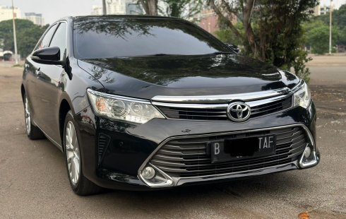 Promo jual mibil Toyota Camry V 2015 Sedan
