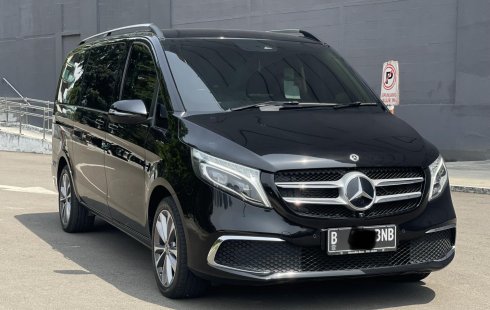 Promo Mercedes-Benz V-Class V 260 2019 Hitam siap pakai.,!!!!
