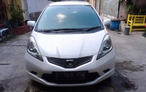 Jual mobil Honda Jazz 2009