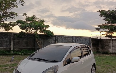 Honda Jazz RS 2013 Putih