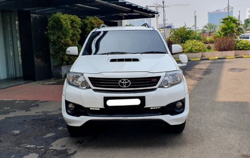 Toyota Fortuner G TRD 2015 putih diesel km150rban pajak panjang cash kredit proses bisa dibantu