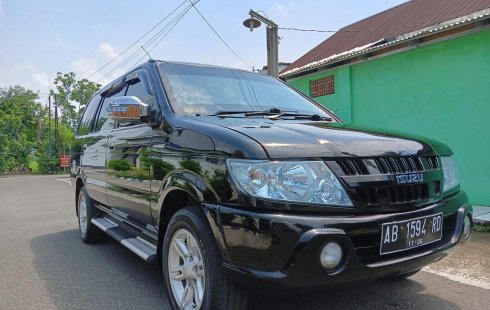 Jual mobil Isuzu Panther 2004