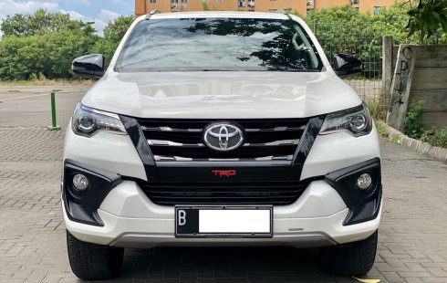 Toyota Fortuner 2.4 TRD AT 2019 Putih