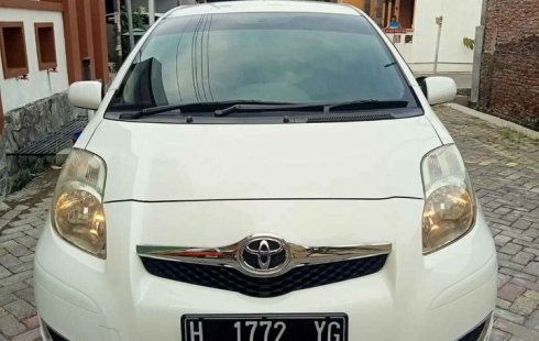 Toyota Yaris E 2010