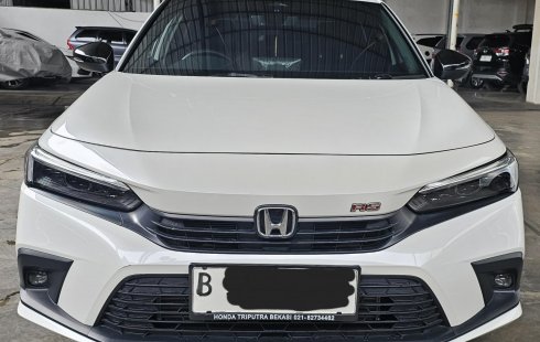 Honda Civic RS A/T ( Matic ) 2023 Putih Km Cuma 2rban Mulus Gress Like New