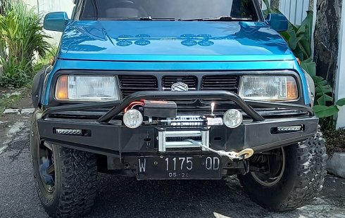 Jual mobil Suzuki Vitara 1993