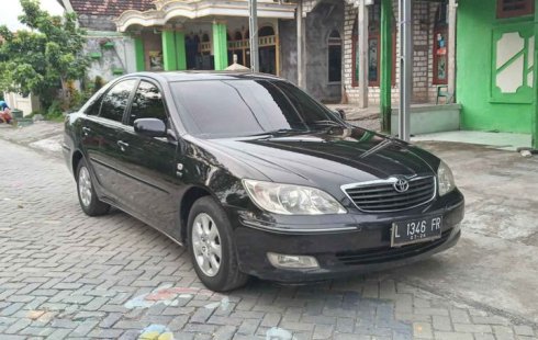 Jual mobil Toyota Camry 2002