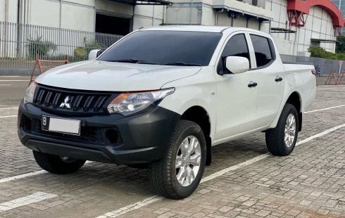 Mitsubishi Triton HDX MT Double Cab 4WD 2017 Putih