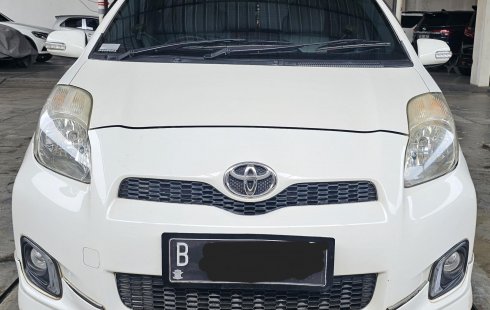 Toyota Yaris E A/T ( Matic ) 2012 Putih Good Condition Siap Pakai