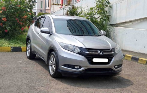 Honda HR-V 1.5L E CVT 2018 abu metalik silver km48rban pajak panjang tangan pertama dari baru