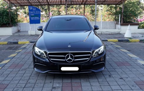 Mercedes-Benz E-Class E 300 SportStyle Avantgarde Line 2019 hitam 14rban mls cash kredit proses bisa