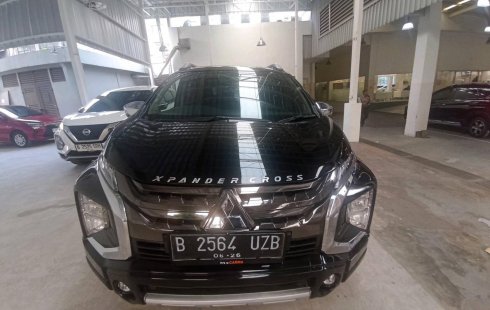 Mitsubishi Xpander Cross Premium Package 1.5 AT AT 2021