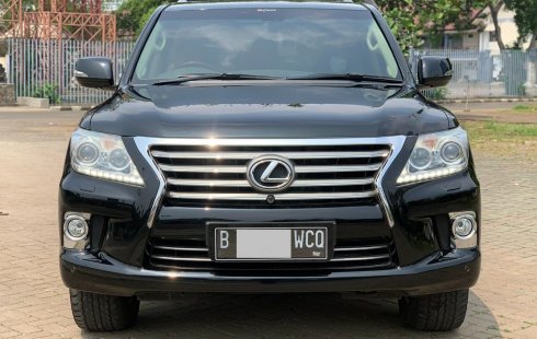 Lexus LX 570 2012