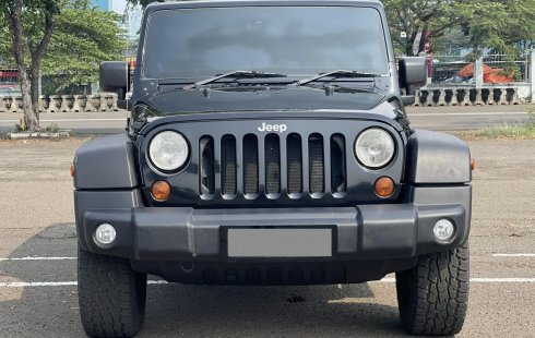 Jual mobil Jeep Wrangler 2011