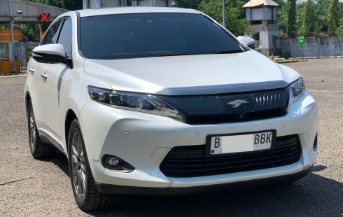 Jual mobil Toyota Harrier 2014