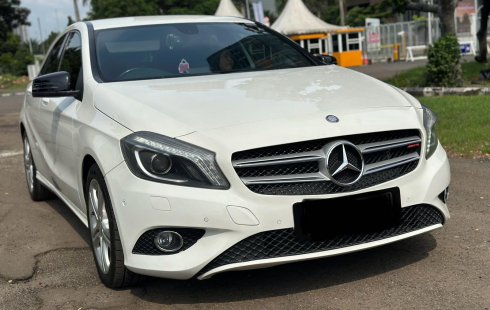 Mercedes-Benz A-Class A 200 2013 Hatchback PALING MURAH SIAP PAKAI