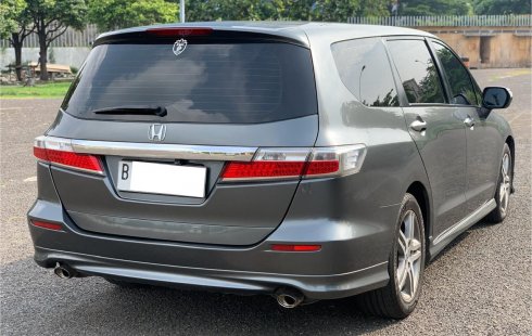 Honda Odyssey 2.4 2012 Abu-abu