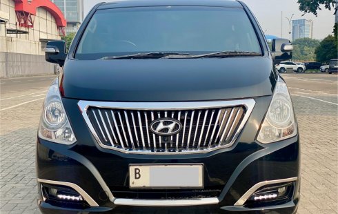 Hyundai H-1 Royale 2.4 limited at 2018 Hitam