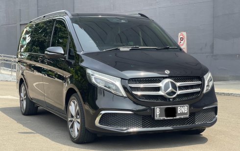 PROMO KREDIT!! MERCEDES-BENZ V260 AT HITAM 2019