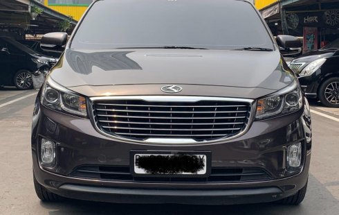 Kia Grand Sedona Ultimate 2017 Coklat