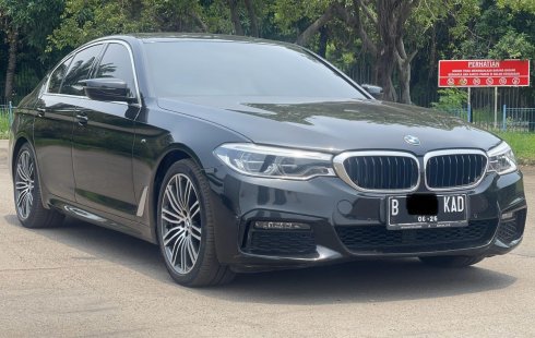 SIAP PAKAI&BERGARANSI!! 2020 BMW 530i M SPORT AT HITAM