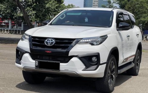 Toyota Fortuner 2.4 VRZ AT 2019 SUV