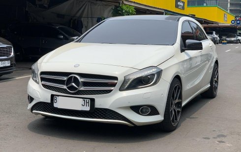 Mercedes-Benz A-Class A 200 2013