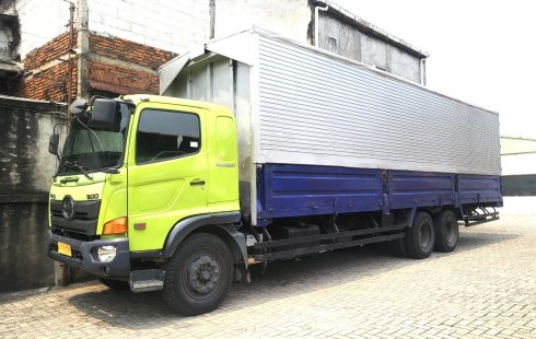 Reg 2020 +banBARU MURAH Hino tronton 6x2 FL235JW Wingbox 2019 wingbok