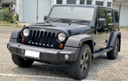 Jeep Wrangler Sport Unlimited 2011 Hitam