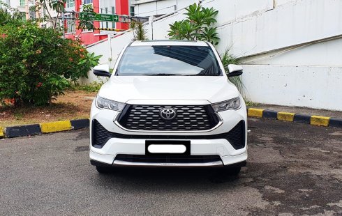 Toyota Kijang Innova Zenix Hybrid 2023 v hybrid km 21rban pajak panjang cash kredit proses bisa