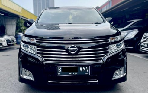 Nissan Elgrand Highway Star 2013 Hitam