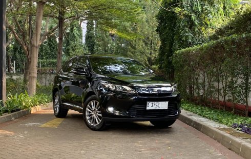 LowKM Toyota Harrier CBU Jepang 2014