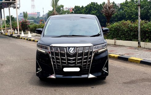 Toyota Alphard 2.5 G A/T 2021 atpm hitam km 38ribuan pajak panjang cash kredit bisa