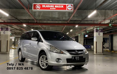 Mitsubishi Grandis GT 2012