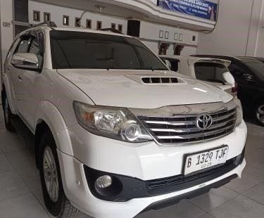 Toyota Fortuner 2.4 G AT 2013 Putih