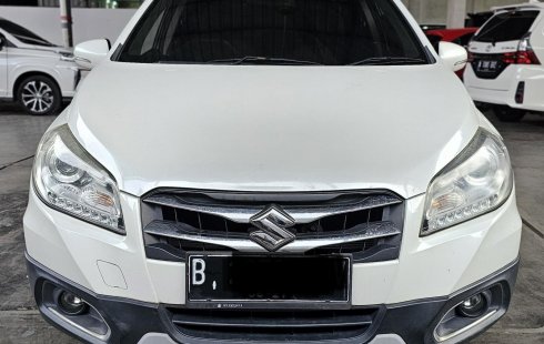 Suzuki Scross A/T ( Matic ) 2017 Putih Siap Pakai Good Condition