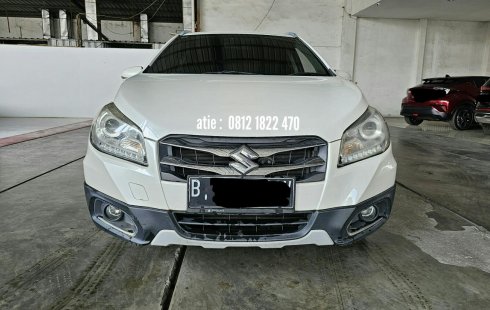 Suzuki SX4 Scross AT ( Matic ) 2017 Putih Km 132rban jakarta barat