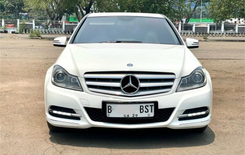 Mercedes-Benz C-Class C200 2014 Putih