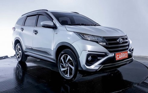 JUAL Toyota Rush GR Sport AT 2022 Silver