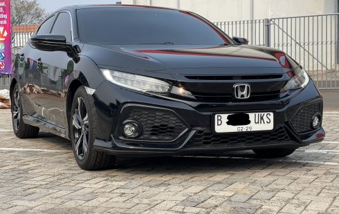 CIVIC E HATCHBACK AT HITAM 2018 DIJUAL CEPAT TERMURAH