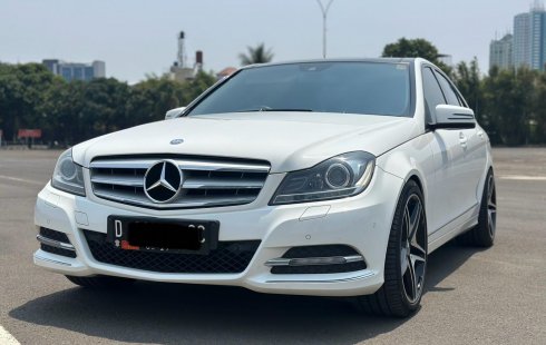 MERCY C300 AVANTGARD AT 2013 PUTIH DIJUAL CEPAT TERMURAH