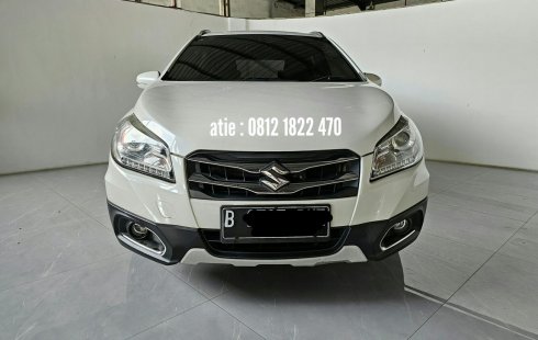 Suzuki SX4 Scross AT ( Matic ) 2016 / 2017 Putih Km 92rban Siap Pakai