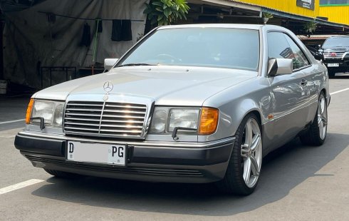 Mercedes-Benz 300CE C124 3.0 Automatic 1989