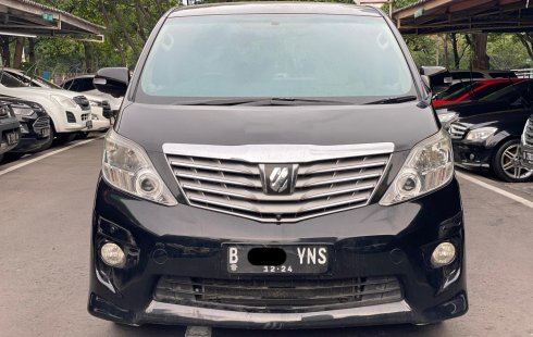 ALPHARD X AT HITAM 2009