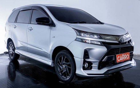 JUAL Toyota Avanza 1.5 Veloz GR Sport AT 2021 Silver