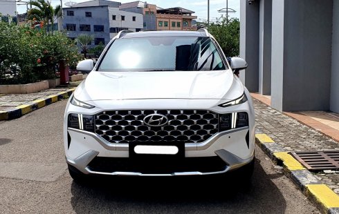 Hyundai Santa Fe G 2.5 6AT Signature 2022 putih km 33 ribuan