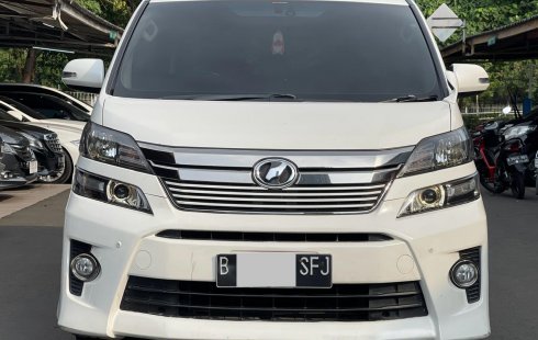 Toyota Vellfire Z Golden Eye 2015